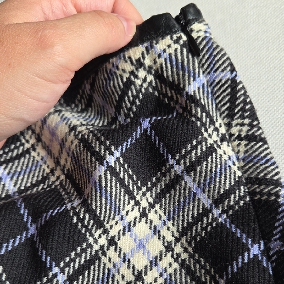 Anne Klein Navy and White Plaid A-Line Skirt Y2K - Picture 3 of 9